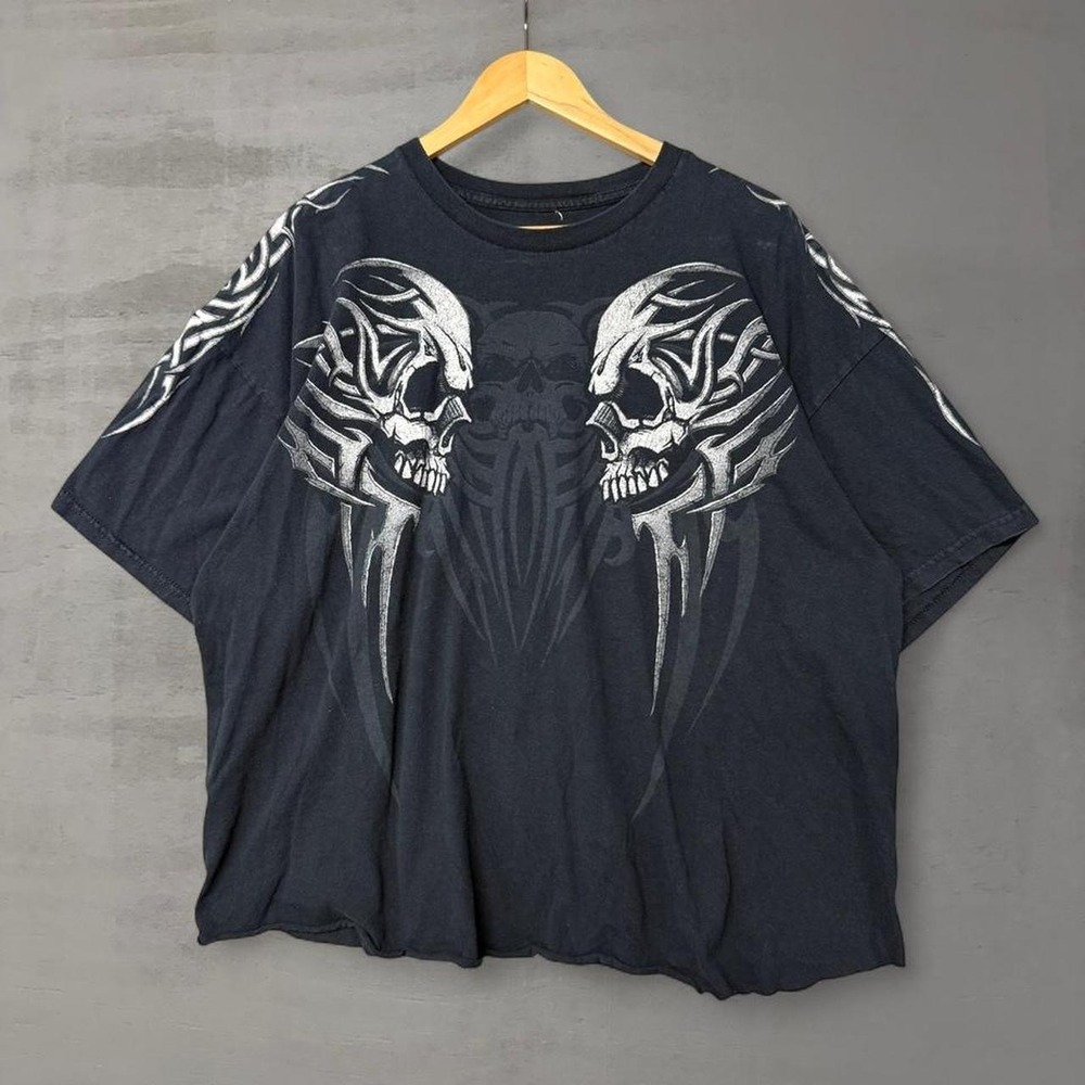 Vintage Skull Y2K Chopped Graphic T-Shirt Black Tribal Silver Distressed XL